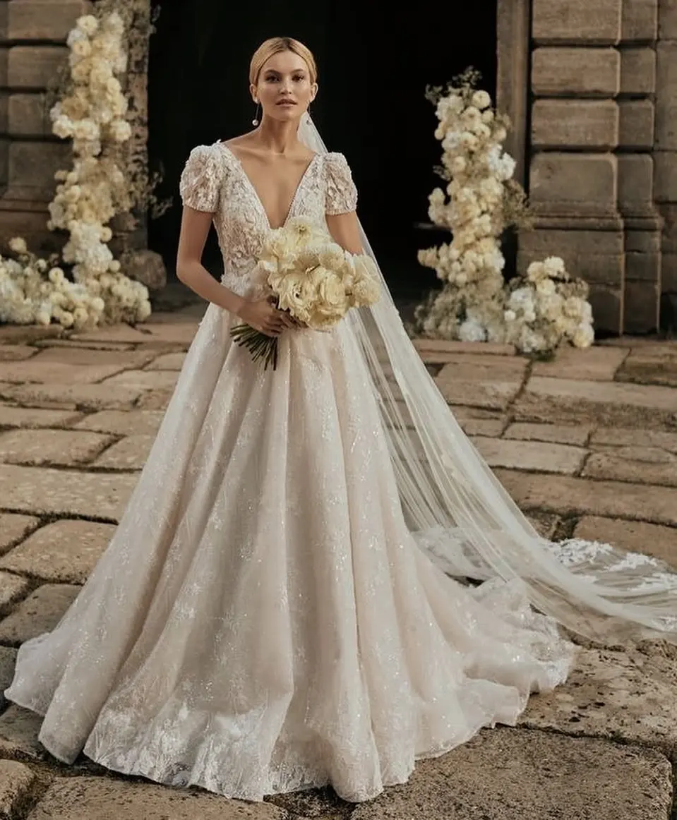 A Vintage-Inspired Princess Wedding Dress with Regal Romance