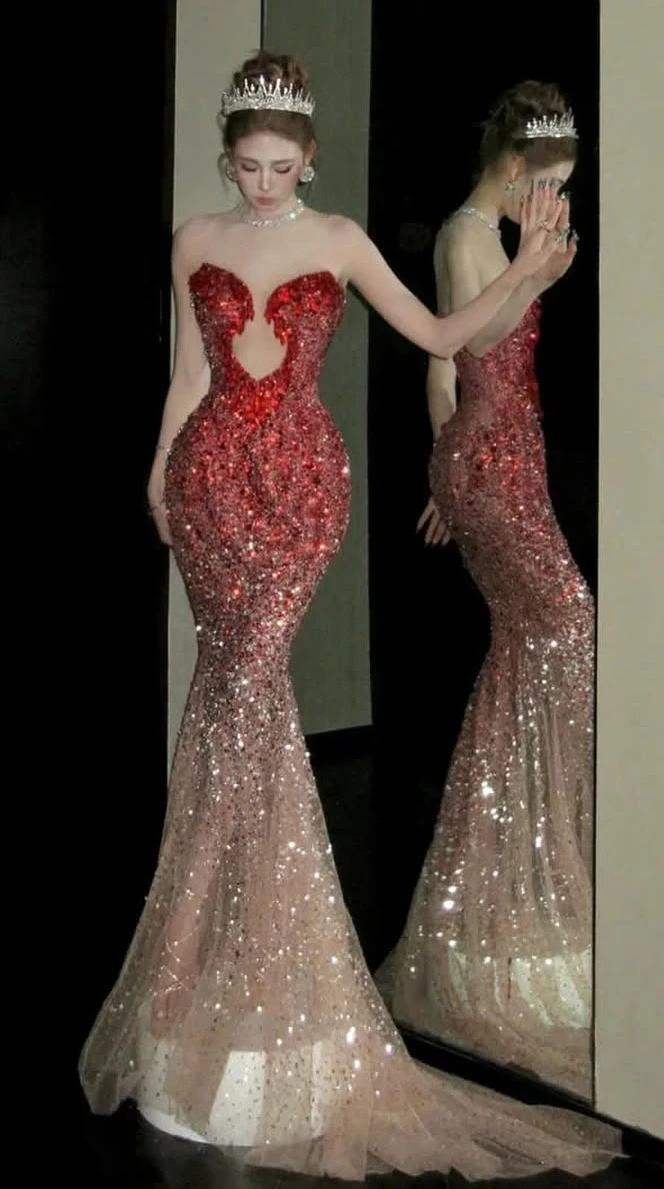 Daring Red Crystal Wedding Party Gown