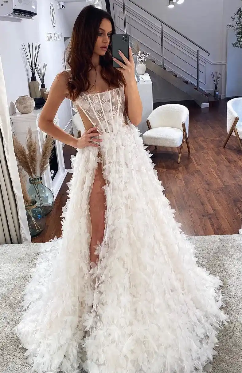 Dreamy Feathered Wedding Party Dress