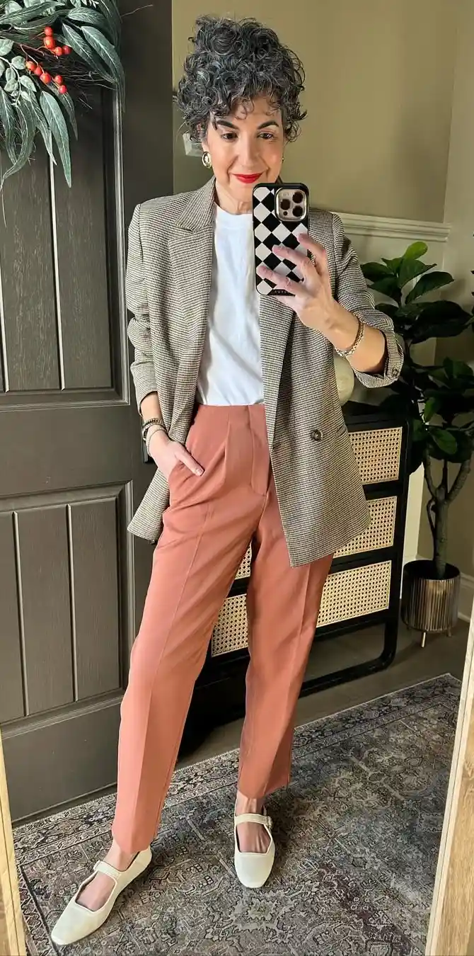 Cozy Work Outfit for Timeless Sophistication
