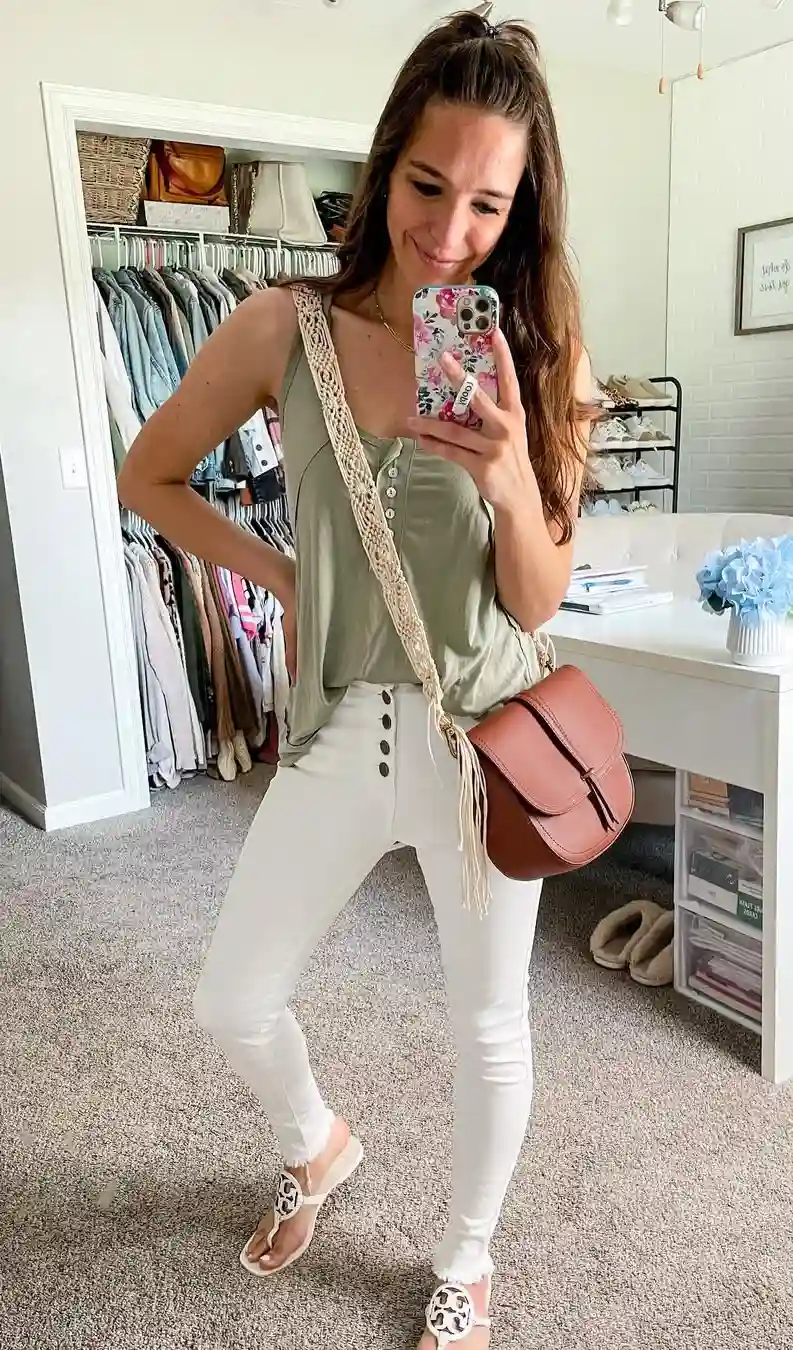 Effortless Memorial Day Outfits for Women