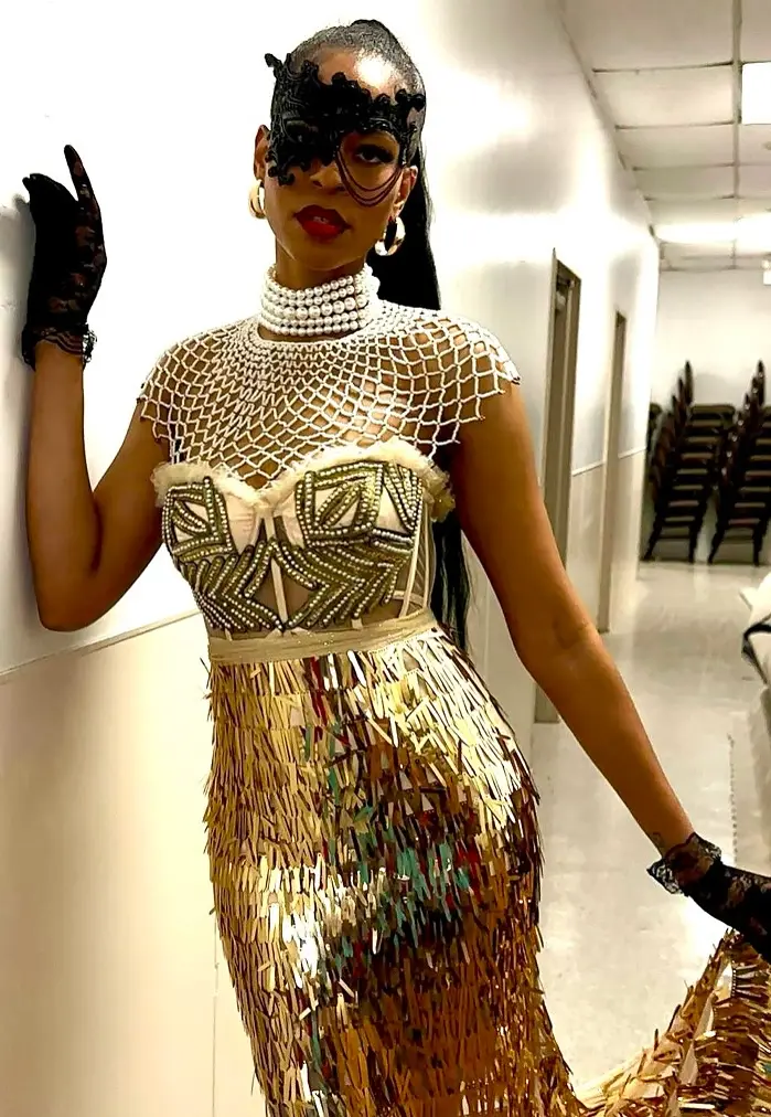 Luxe Glamour in Masquerade Party Dress Ideas