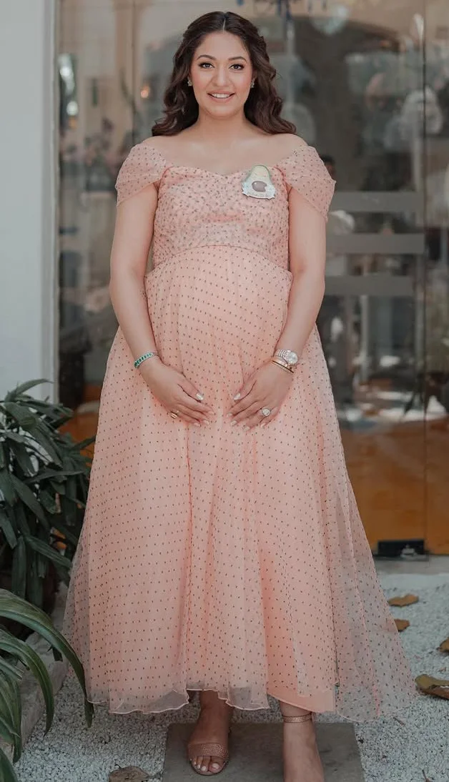 Maternity Party Dresses for Whimsical Gatherings