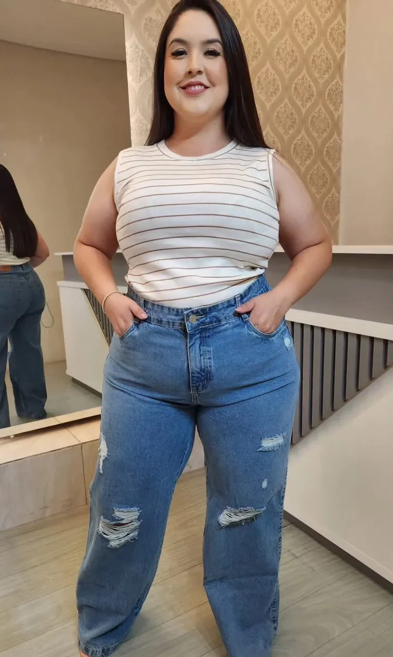 Plus Size Memorial Day Outfit for Relaxed Patriotism