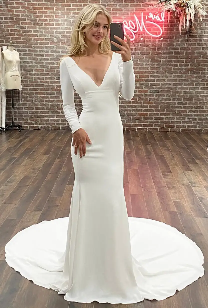 The Modern Long Sleeve Wedding Dress in Classic White