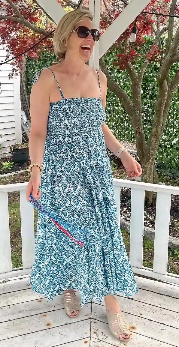 Timeless Blue Paisley Summer Memorial Day Outfit for Women