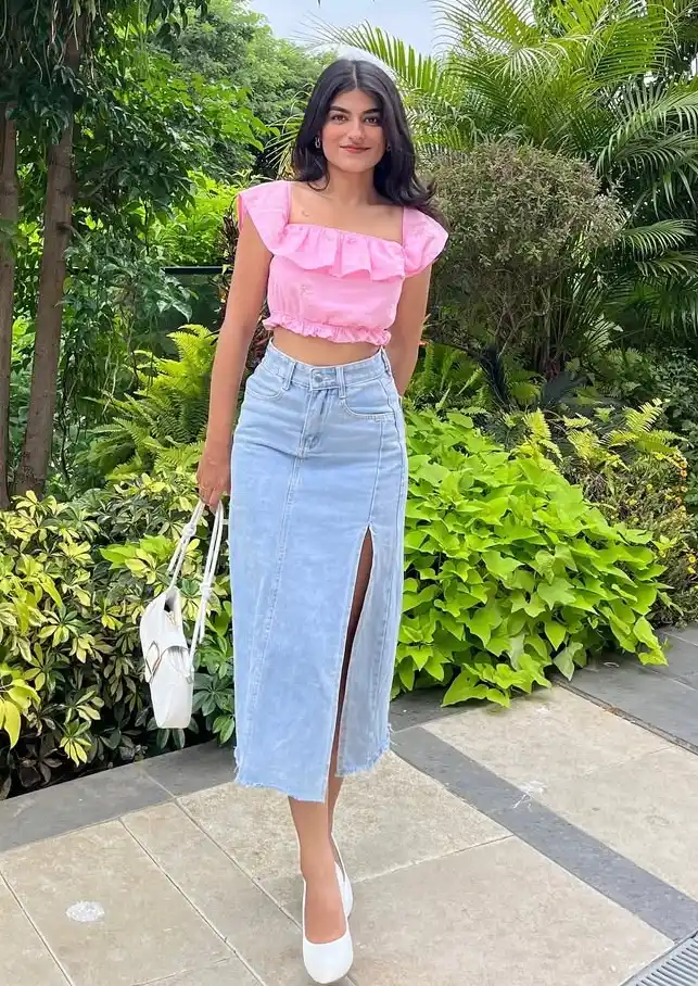 A Brunch Outfit for Playful Vibes