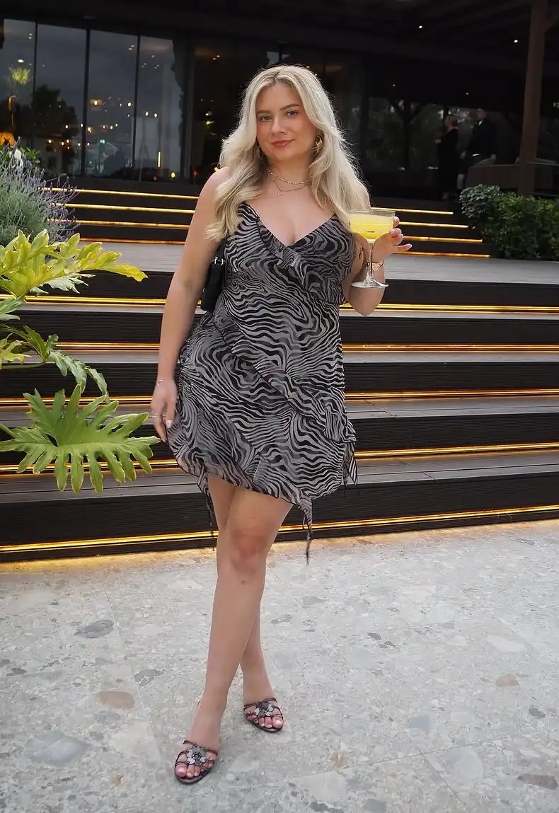 A Wild Zebra Chic Summer Vacation Outfit