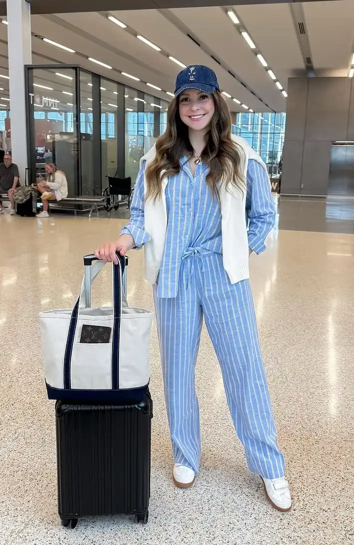 Breezy Blue Winter Airport Outfit Flow