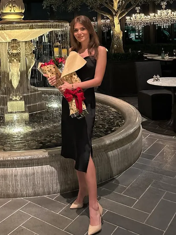 Chic Birthday Outfits for a Nighttime Celebration