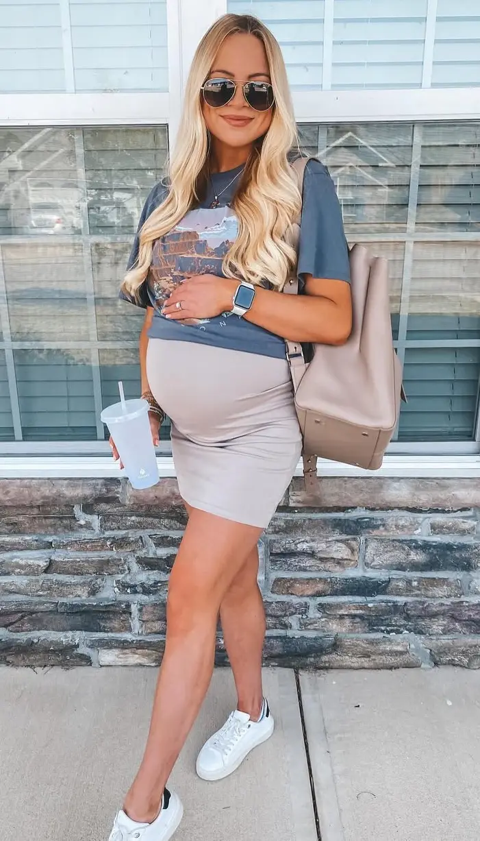 Maternity Neutral Everyday Outfit Comfort