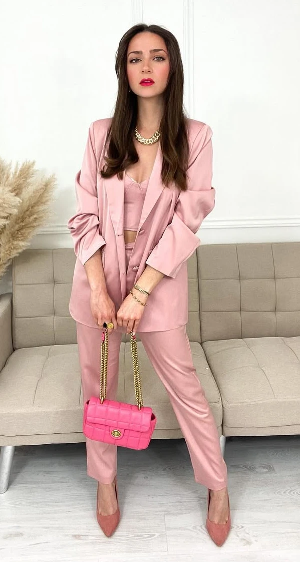 Modern Birthday Outfits for a Stylish Lounge Celebration