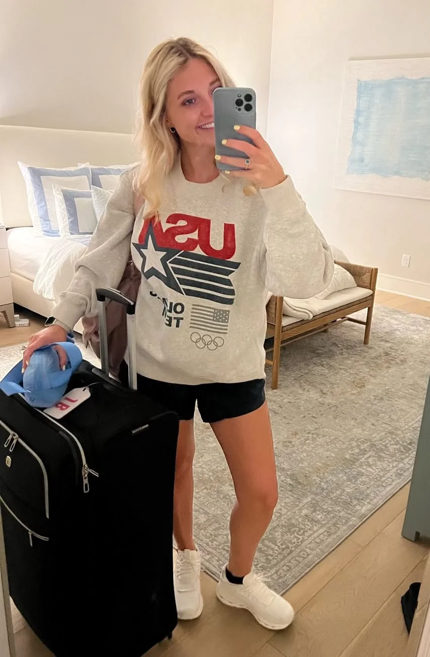 Sporty Gray Comfort Summer Airport Outfit