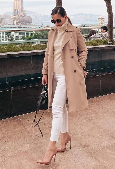 Timeless Casual Business Trip Outfit
