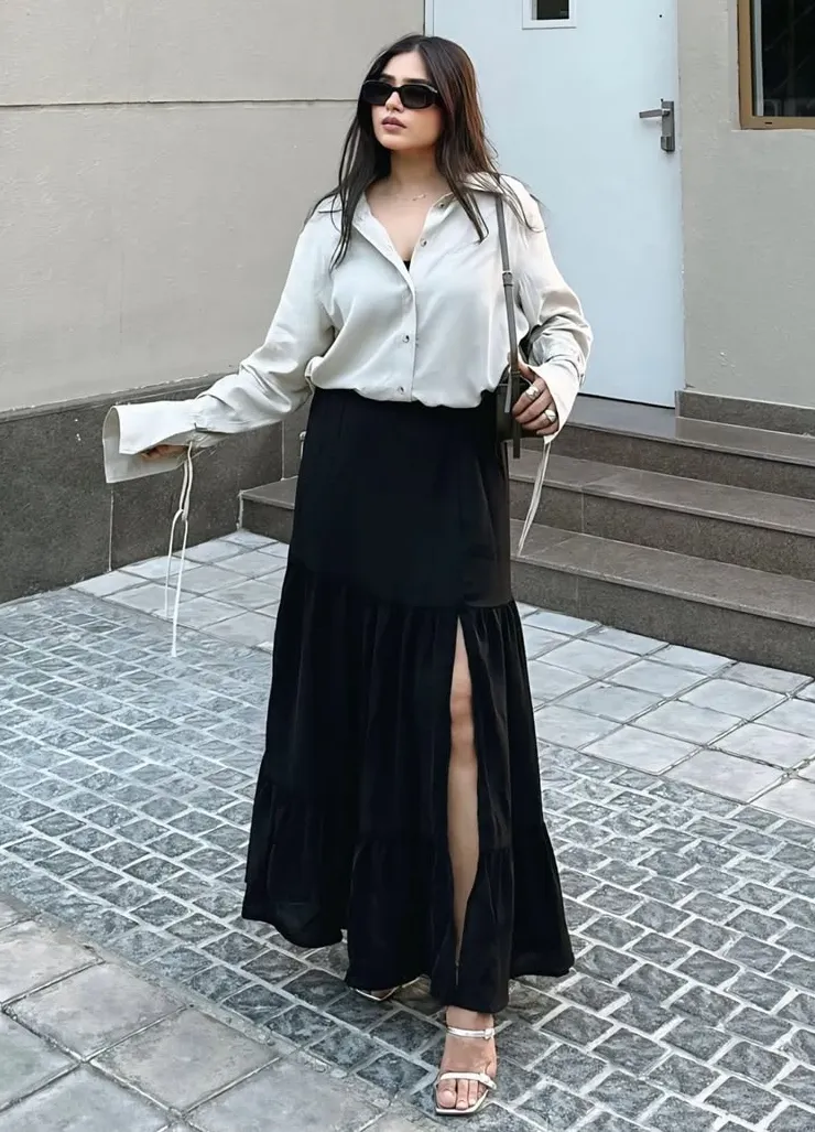 A Sleek Sophistication Summer Skirt Outfit