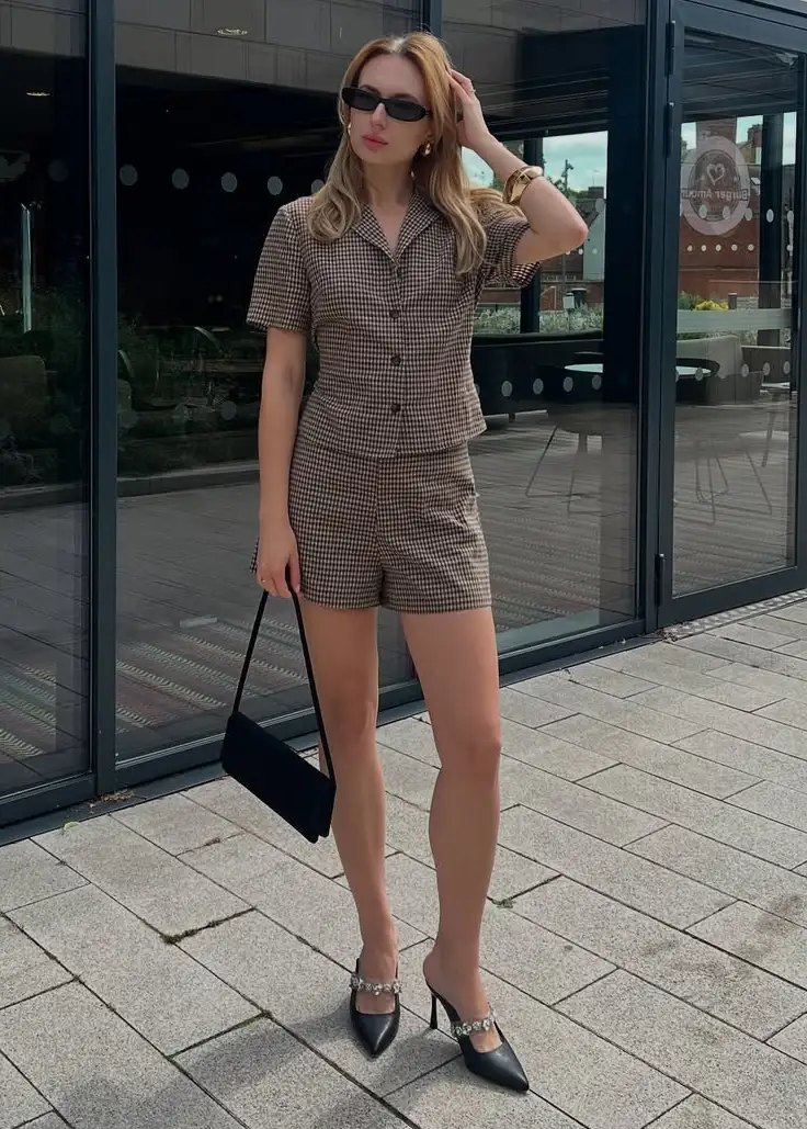Chic Neutrals Summer Shorts Outfit