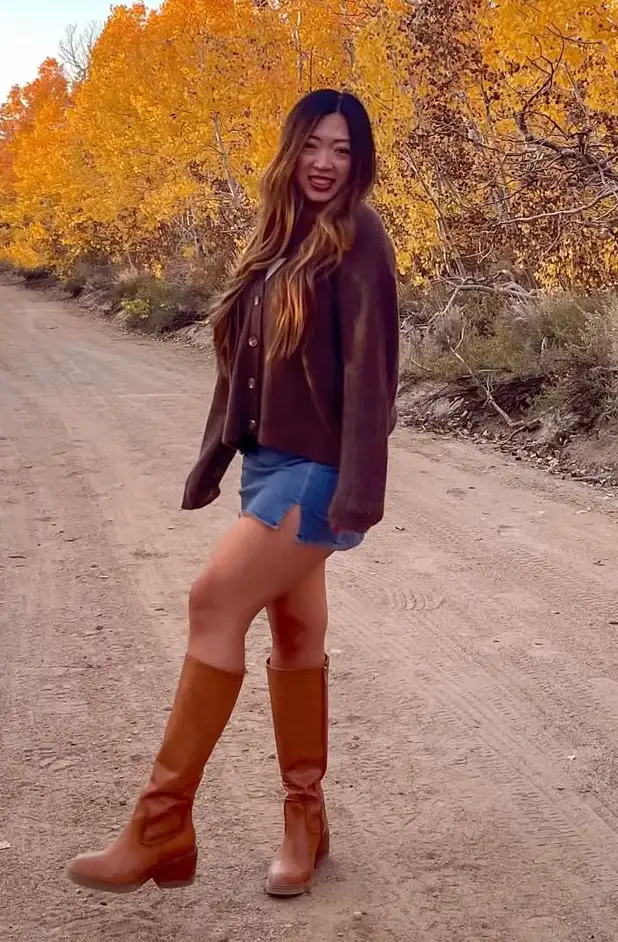 Earthy Outdoor Elegance Cozy Seasonal Outfit