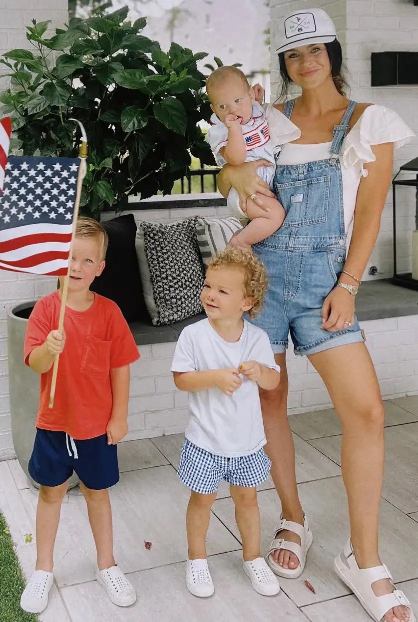 Effortless Family Style for the 4th of July