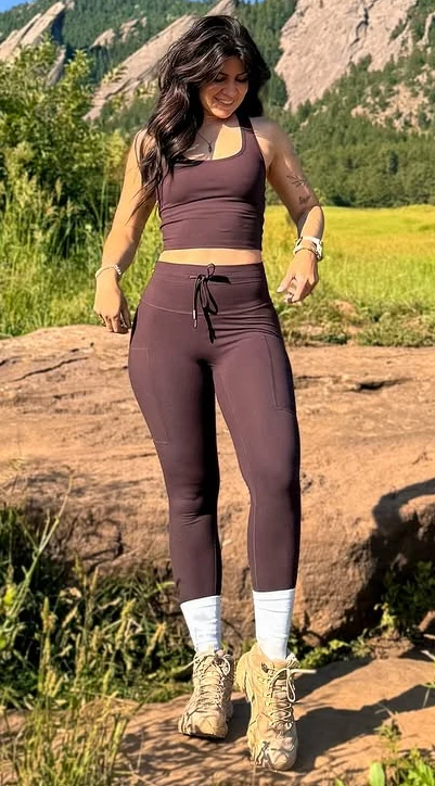 Monochromatic Comfort for the Trails