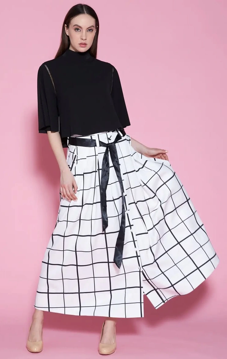 Monochrome Grid Sophistication All-Season Maxi Skirt