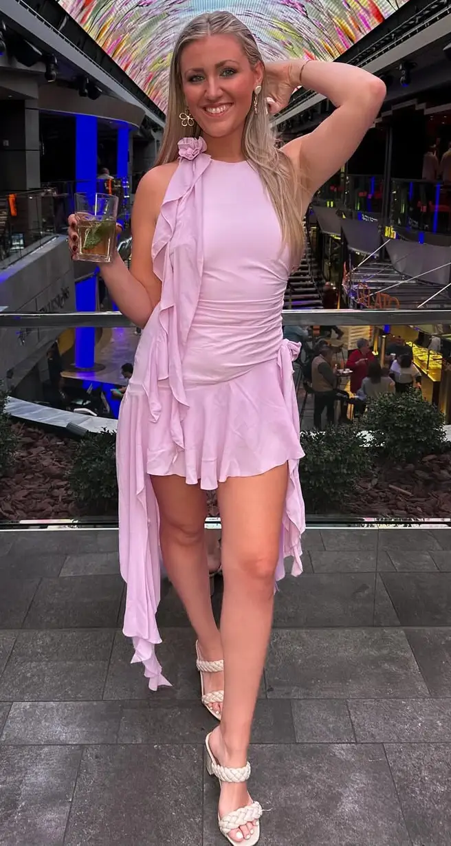 Playful Ruffled Mini for Glamorous Cruise Nights