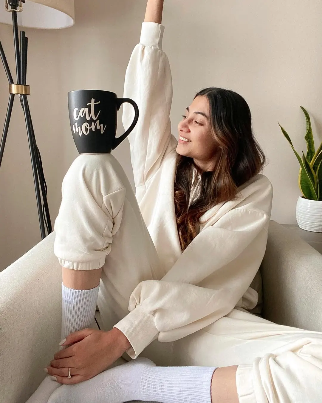 Soft Neutrals The Comfort-Driven Lounge Wear Revolution