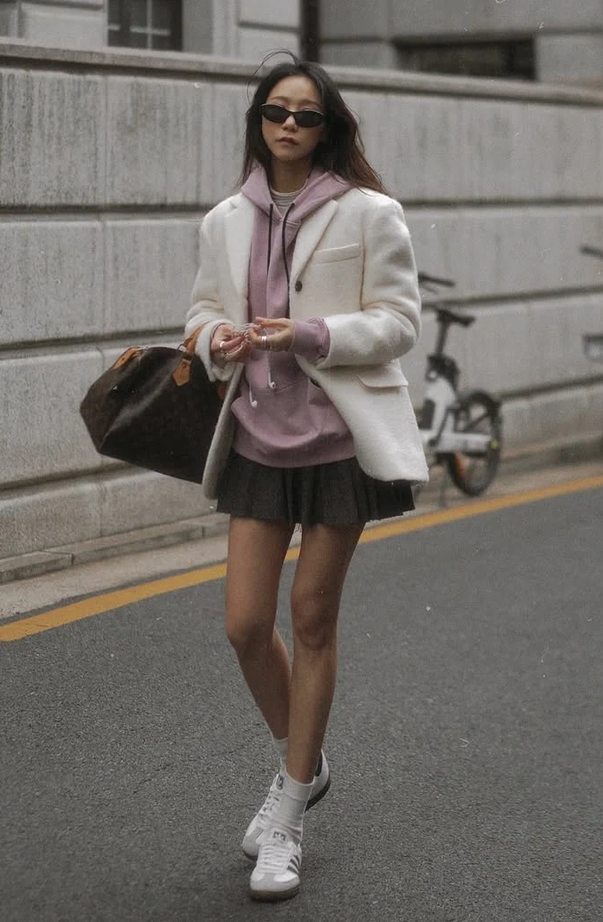 Soft Pastels All-Season Street Wear Outfit