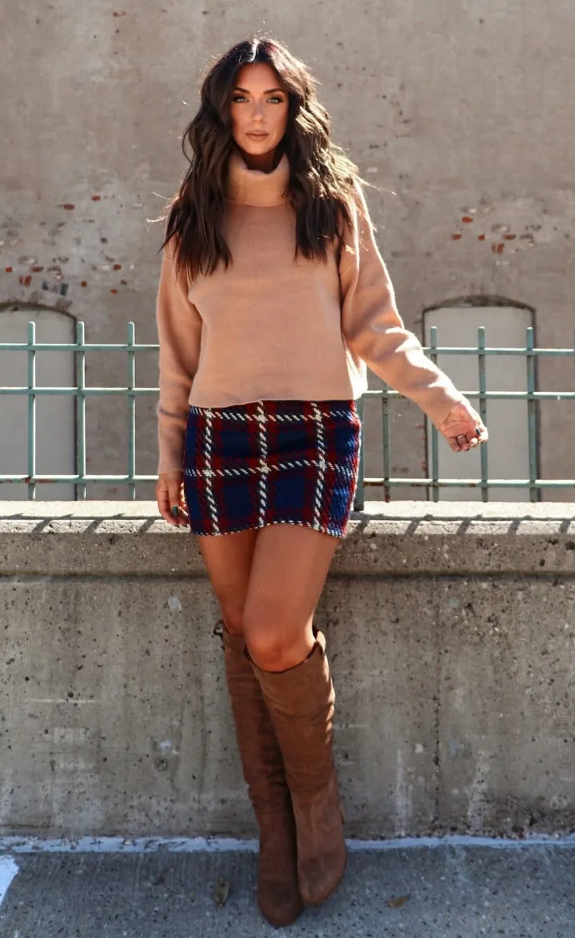 Bold Plaid Fall Sweater Outfit Inspiration