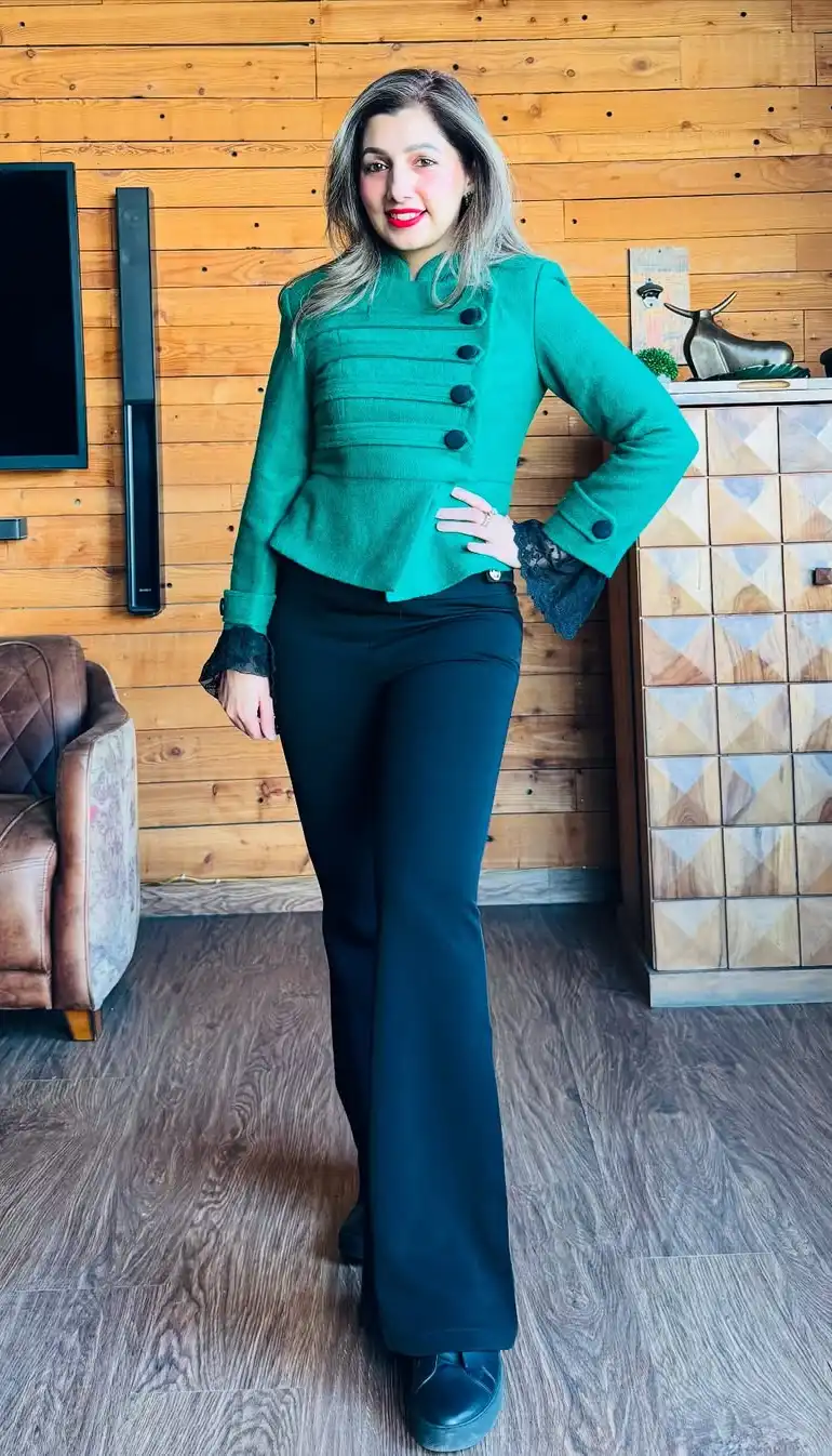 Emerald Tailored Elegance Winter Brunch Outfit