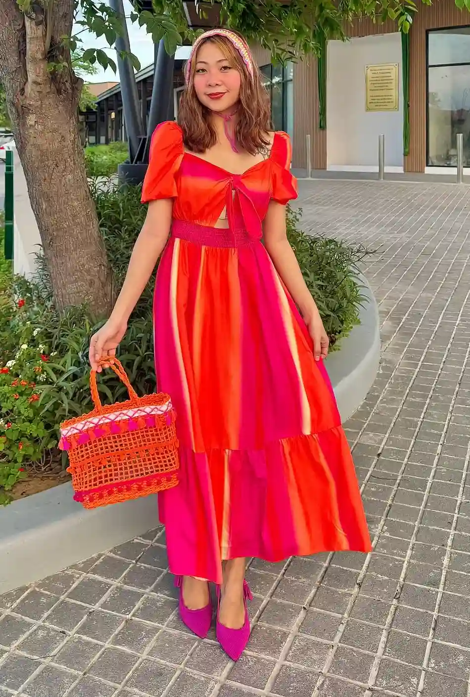 Radiant Style Tropical Seasonal Outfits for Women