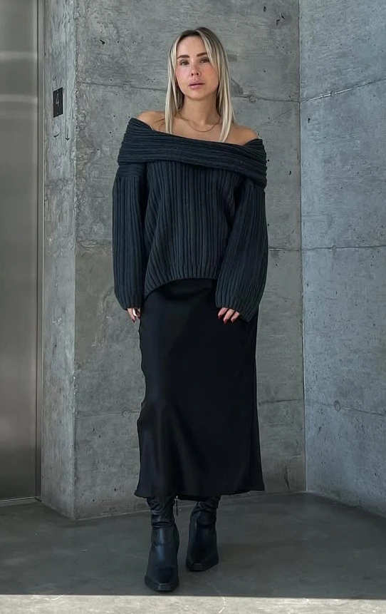 Sleek Monochrome Fall Sweater Outfit Inspiration