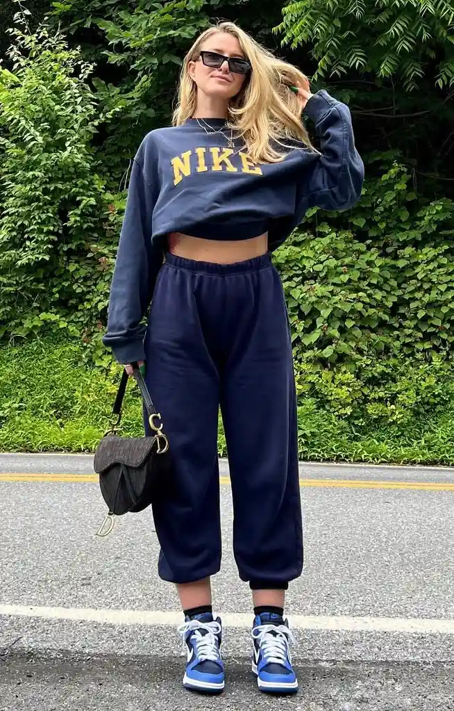 Sporty Elegance Timeless Seasonal Outfit