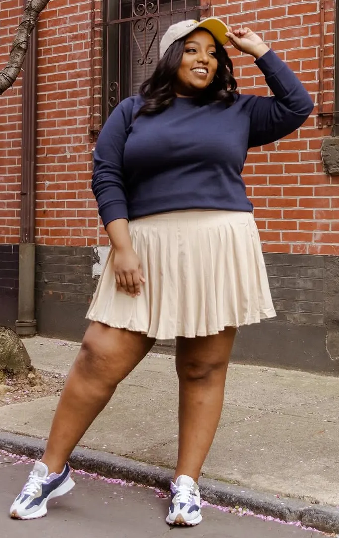 Sporty Sweet Ultimate Pleated Skirt Walking Look