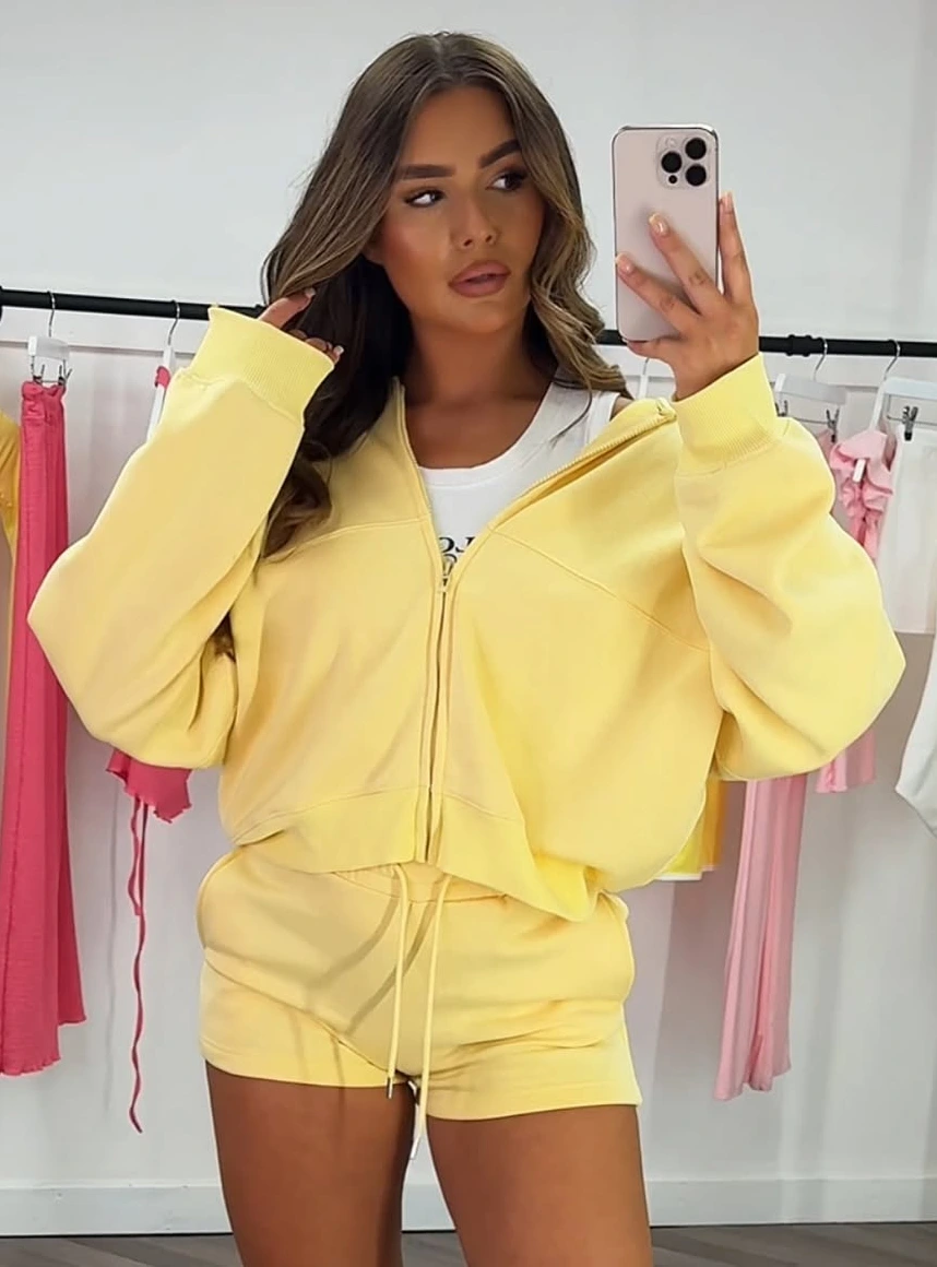 The Casual Cool of Pastel Sets
