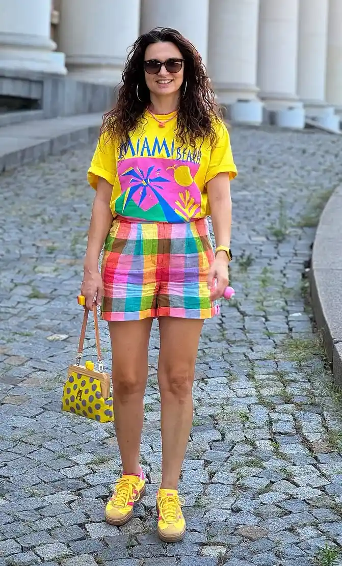 Vibrant Style Playful Summer Outfits for Women