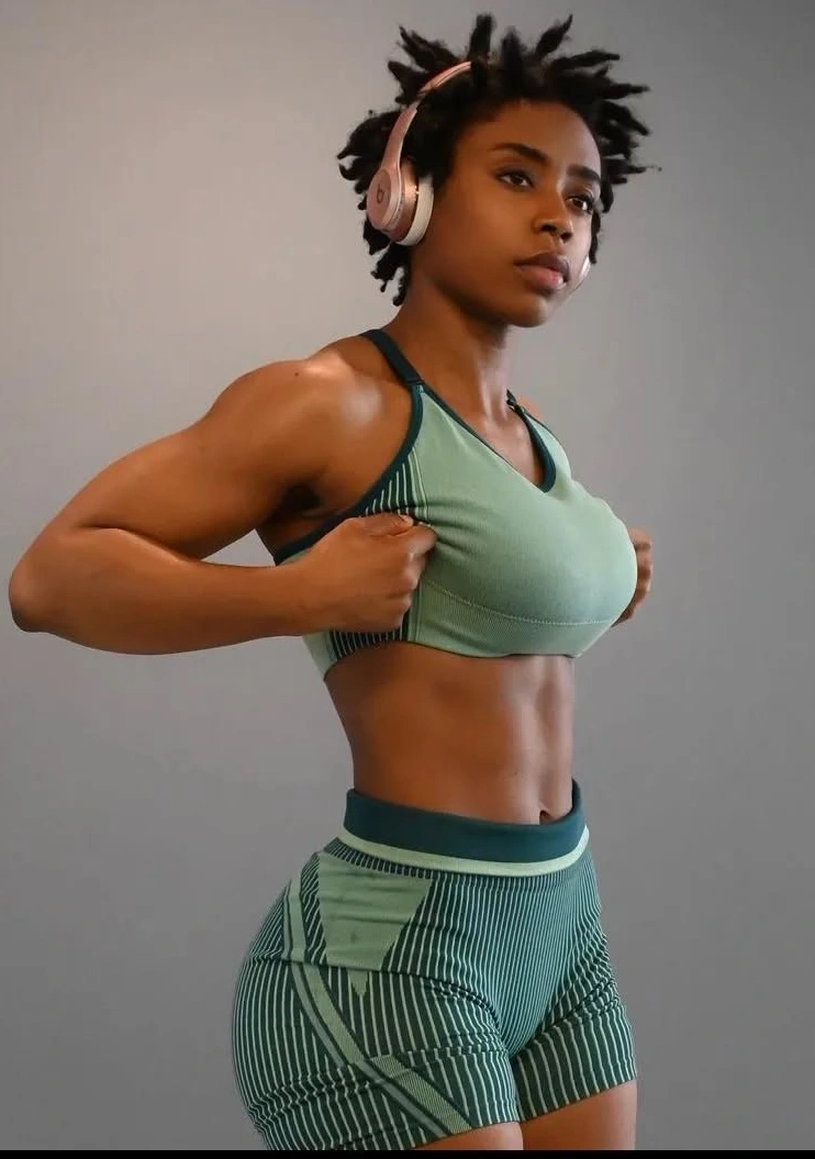 Year-Round Gym Set for Black Women